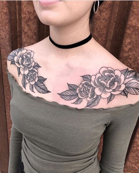 24 Elegant Under Breast Tattoo Ideas for Women